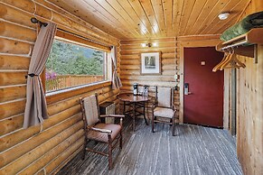Denali Crow's Nest Cabins