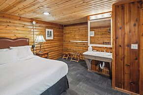 Denali Crow's Nest Cabins