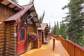 Denali Crow's Nest Cabins
