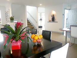 Lush & Co Auckland Bed & Breakfast