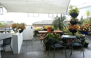 Lush & Co Auckland Bed & Breakfast