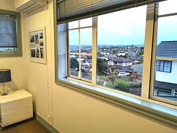 Lush & Co Auckland Bed & Breakfast