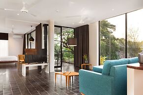 Hillocks Hotel & Spa