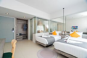 MORE Patong Hotel