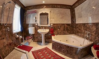 Zenith Boutique Lodge & Spa