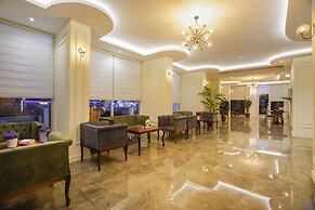 Aurasia SeaSide Hotel