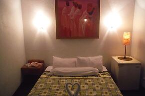 Antonio's Pension House