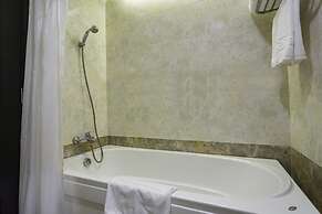 Calista Sai Gon Hotel