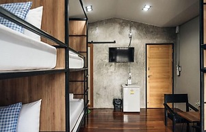 Journey Hostel Suratthani