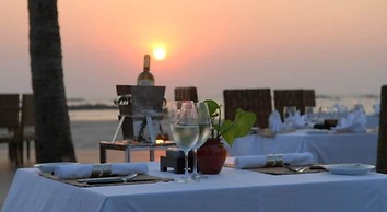 Bay Of Bengal Resort