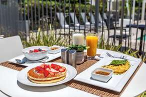 Cambria Hotel LAX
