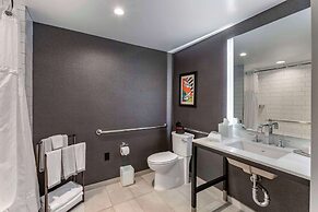 Cambria Hotel LAX