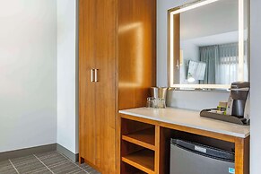 Cambria Hotel LAX