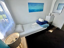 Happy Apple Backpackers