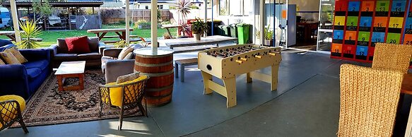 Happy Apple Backpackers