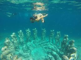 Kura Kura Beach Resort