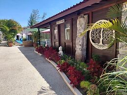 Kura Kura Beach Resort