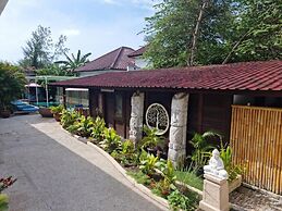 Kura Kura Beach Resort