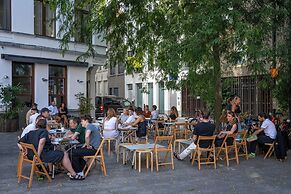 Antwerp For Two Bed & Breakfast