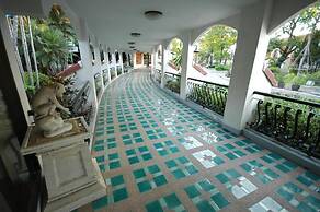 DadD Resort by Lopburi Inn Resort