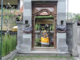 Duana Sari Ubud