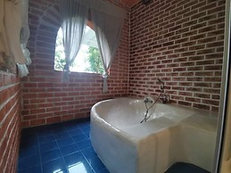 Khun Khao Tamnan Prai Resort