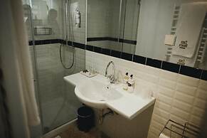 CASA AMORA Studio Apartments