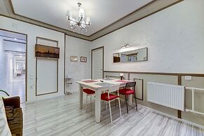 Avrora apartments Pochtamtskaya 10