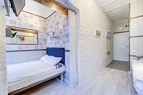 Avrora apartments Pochtamtskaya 10