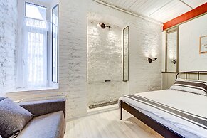Avrora apartments Pochtamtskaya 10