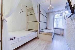 Avrora apartments Pochtamtskaya 10