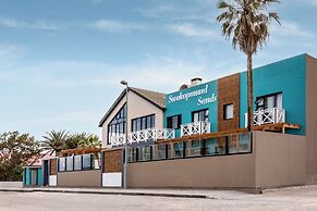 Swakopmund Sands Hotel & Cottage