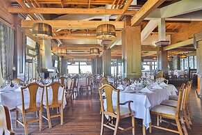 Pirin Golf & Country Club Apartment Complex