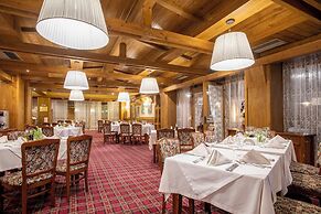 Pirin Golf & Country Club Apartment Complex