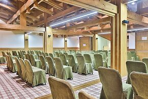 Pirin Golf & Country Club Apartment Complex