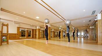 Pirin Golf & Country Club Apartment Complex