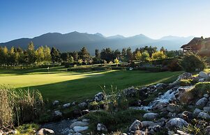 Pirin Golf & Country Club Apartment Complex