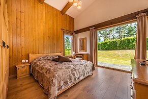 Pirin Golf & Country Club Apartment Complex