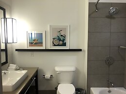 SunCoast Park Hotel Anaheim Resort, Tapestry by Hilton