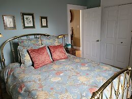 Bristol Suites
