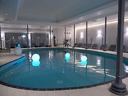 Elite Venue Selection Felbridge - Gatwick