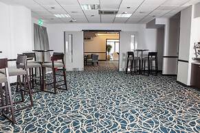 Elite Venue Selection Felbridge - Gatwick