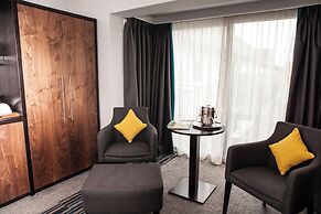 Elite Venue Selection Felbridge - Gatwick