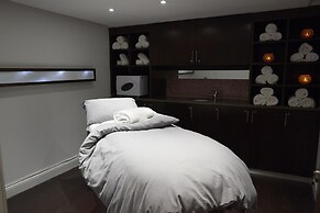 Elite Venue Selection Felbridge - Gatwick