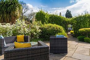 Elite Venue Selection Felbridge - Gatwick