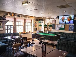 The Golf Tavern
