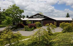 Blackwood House