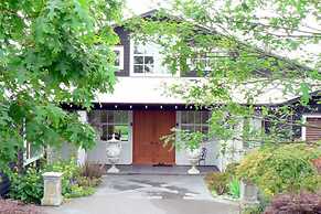 Blackwood House