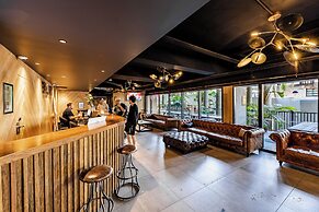 BUNK Surfers Paradise - International Backpacker Hostel