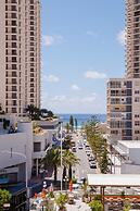 BUNK Surfers Paradise - International Backpacker Hostel